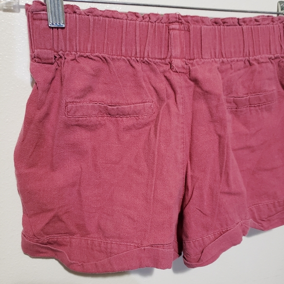 A Salmon colored casual shorts - Picture 3 of 5
